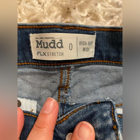Mudd Distressed Denim Shorts High Rise FlxStretch Size 0 - Picture 3 of 4